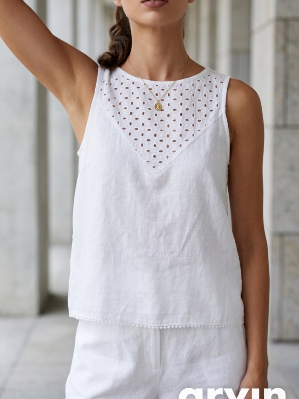 Viola Borghi White Linen Eyelet Tank Top Sz. S